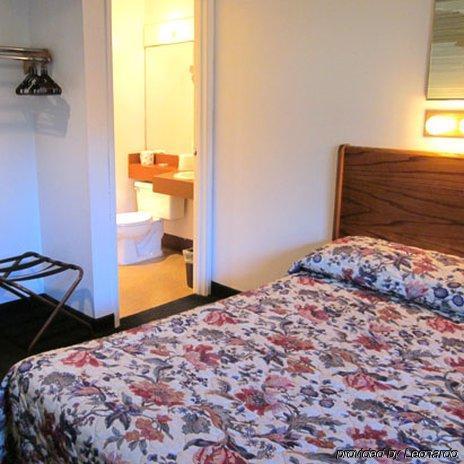 לינקולן סיטי Cozy Cove Beachfront Resort Inn חדר תמונה