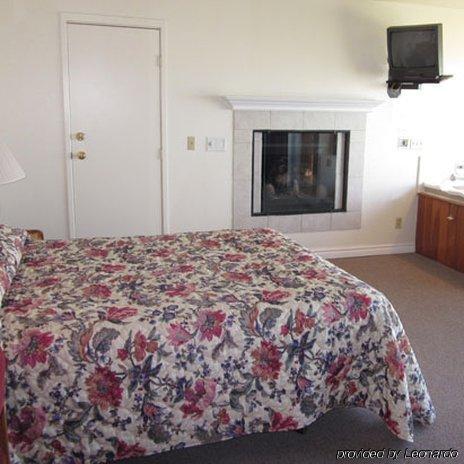 לינקולן סיטי Cozy Cove Beachfront Resort Inn מראה חיצוני תמונה