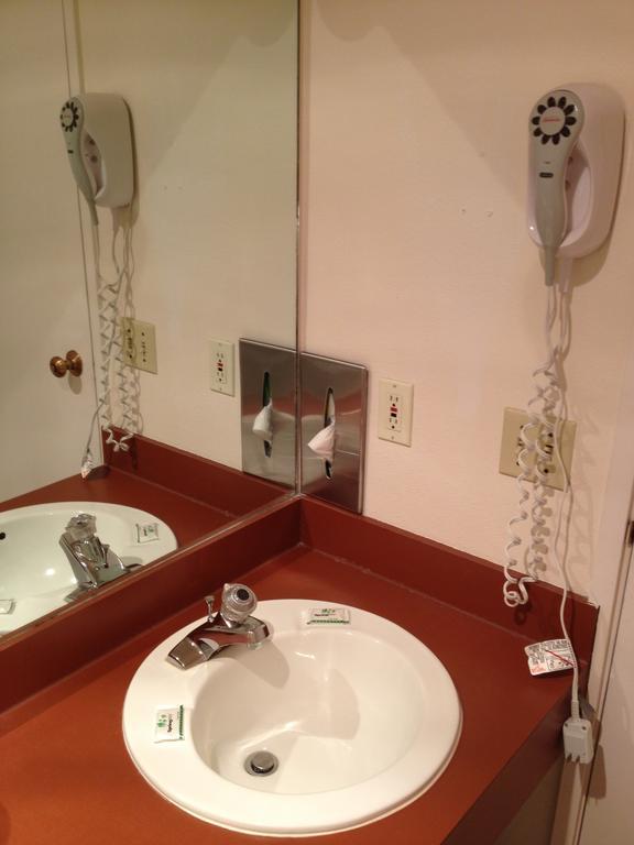 לינקולן סיטי Cozy Cove Beachfront Resort Inn מראה חיצוני תמונה
