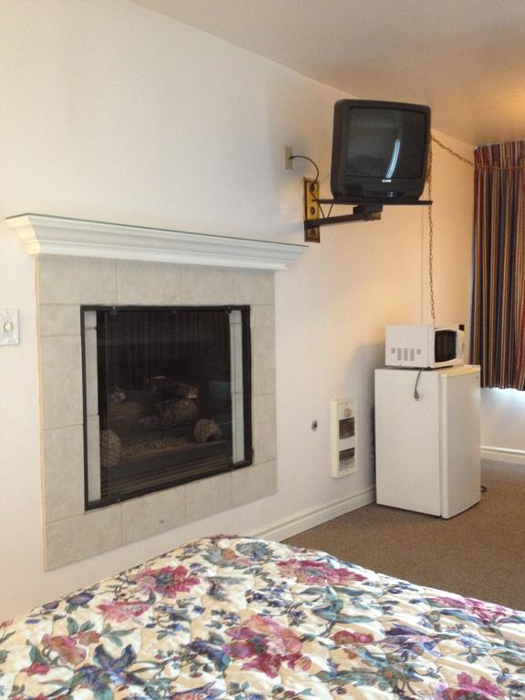 לינקולן סיטי Cozy Cove Beachfront Resort Inn מראה חיצוני תמונה